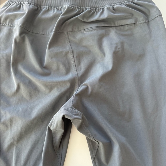 Lululemon abc jogger mens small 30’ inseam good condition, no imperfections - Picture 9 of 10